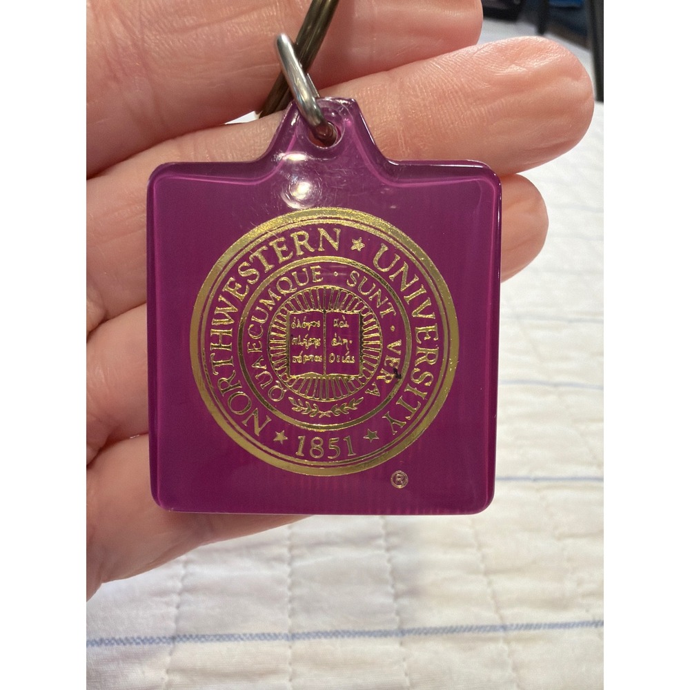 Northwestern University Wildcats Keychain Purple Gold Acrylic Seal Logo Vintage‎